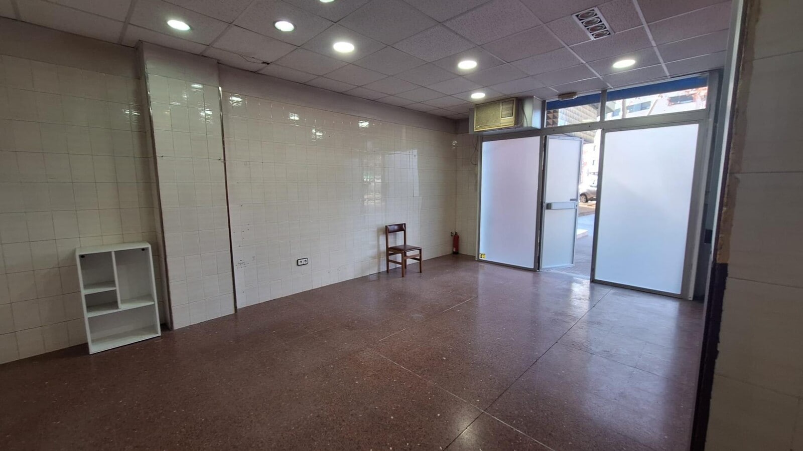 Sabadell 08203 - Unit Pta. 1 - - Interior Photo - Image 2 of 5
