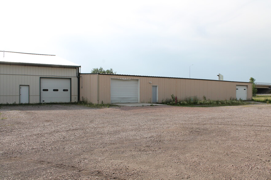 640 Box Elder Rd W, Box Elder, SD for sale - Primary Photo - Image 1 of 1