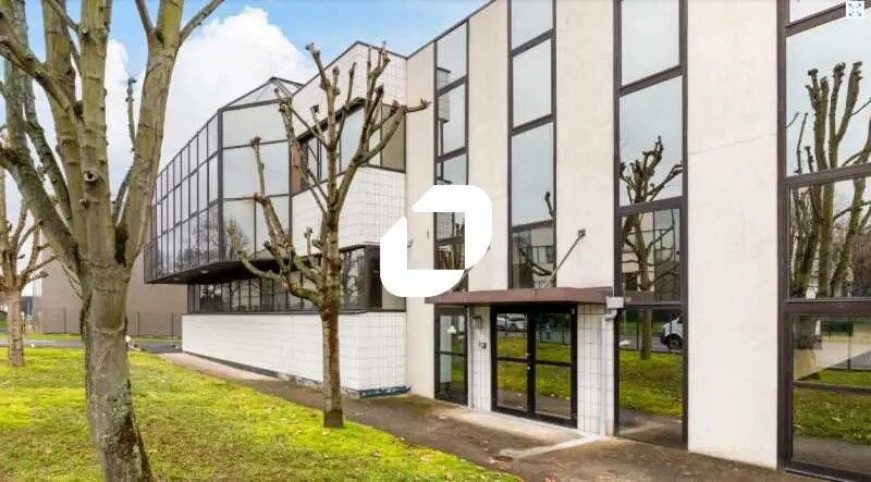 11-13 Rue Des Hautes Pâtures, Nanterre to rent - Building Photo - Image 2 of 9