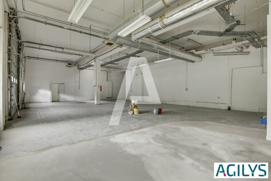 9-13 Rue Georges Besse, Antony to rent - Interior Photo - Image 1 of 7