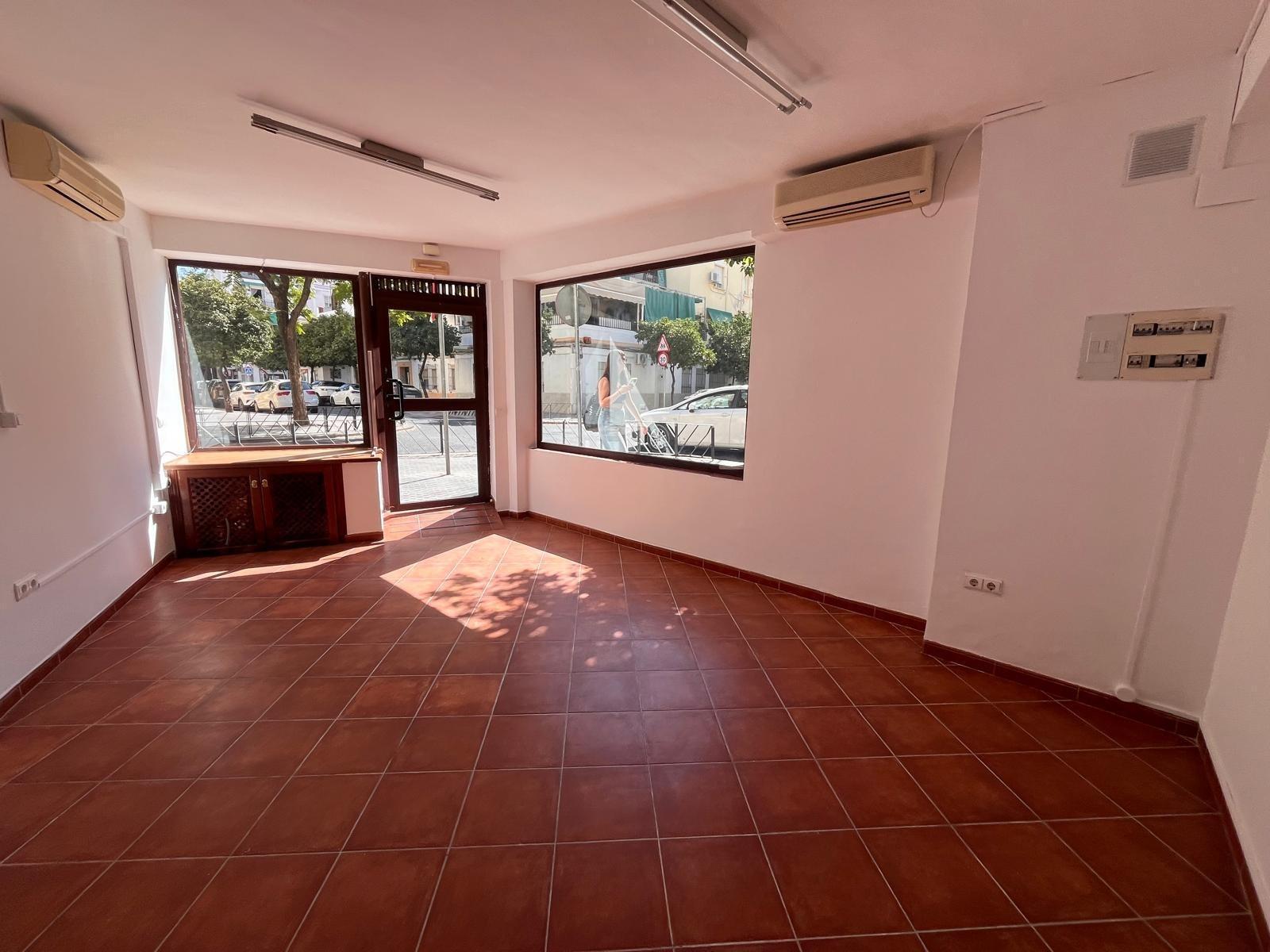 Retail in Córdoba, Córdoba to rent Interior Photo- Image 1 of 13