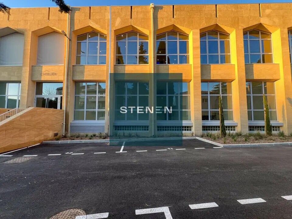 Location Bureaux 62 m² - Photo 1