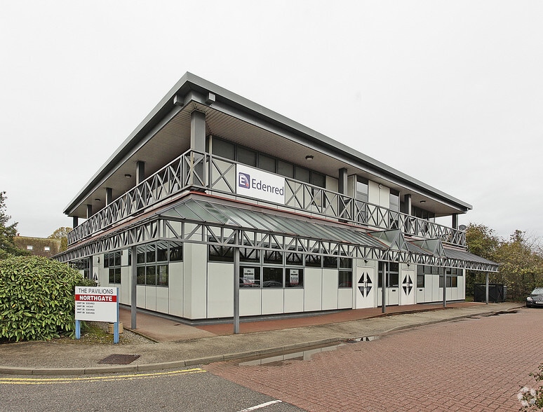 The Pavilions, Chester to rent - Primary Photo - Image 1 of 3