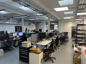 70 Commercial Sq, Leicester to rent Interior Photo- Image 2 of 10