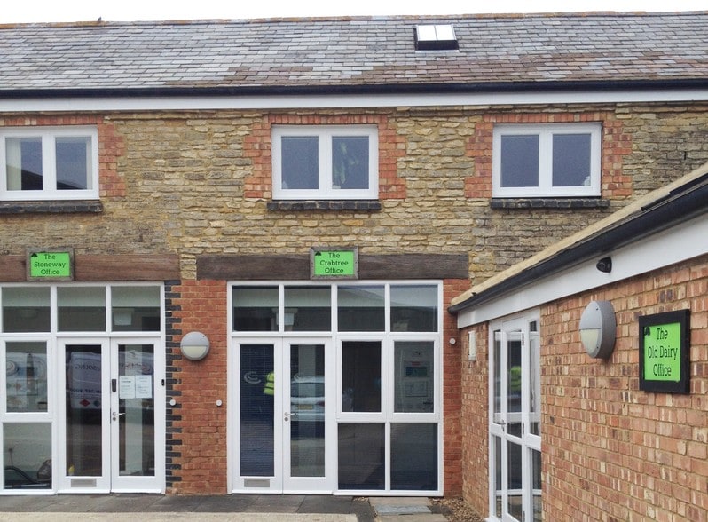 Wootton Rd, Quinton to rent - Primary Photo - Image 1 of 2