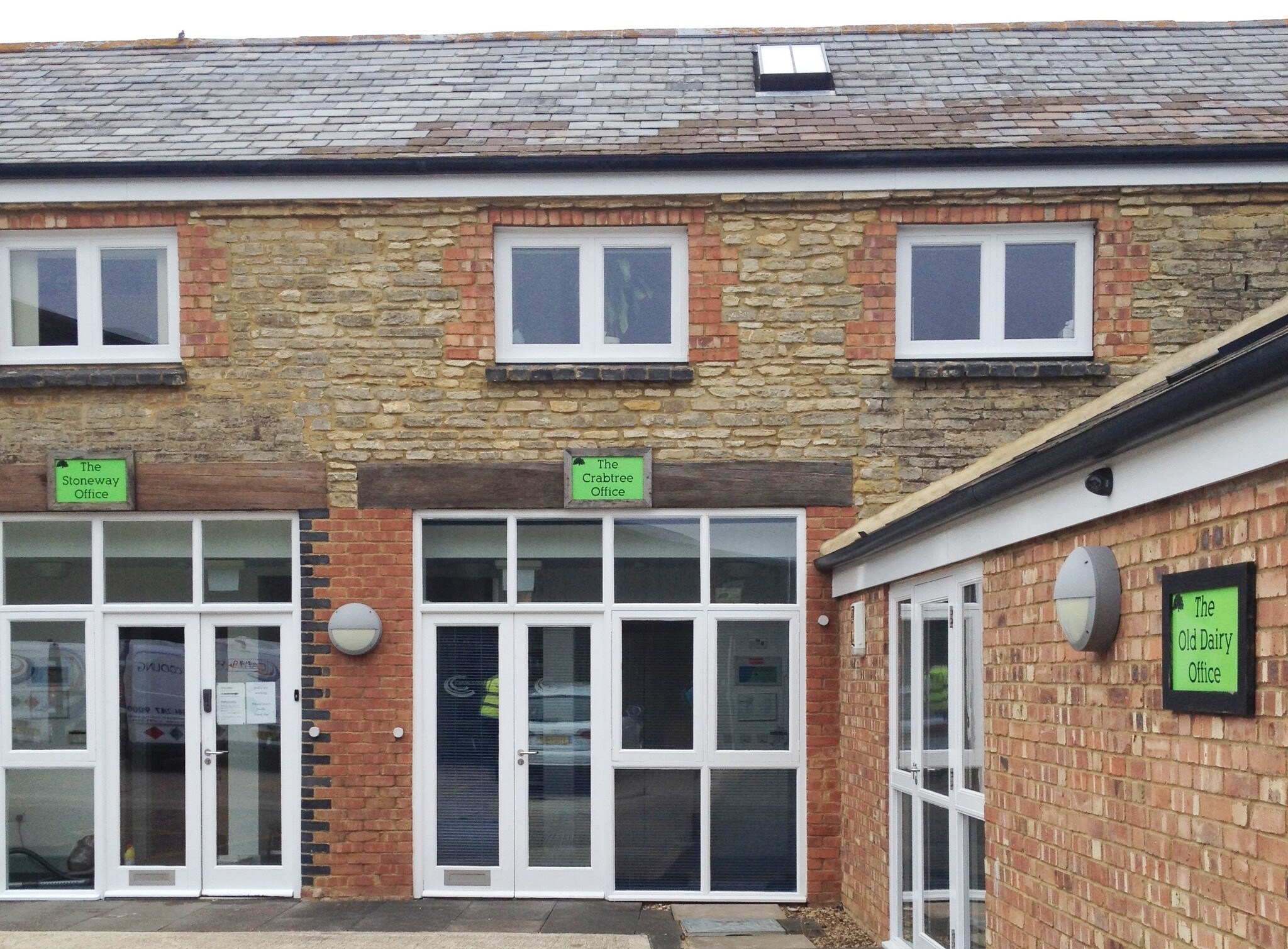 Wootton Rd, Quinton to rent Primary Photo- Image 1 of 3
