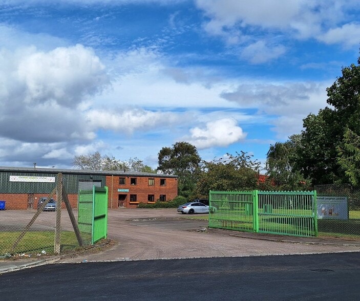 Lower Tuffley Ln, Gloucester to rent - Building Photo - Image 3 of 3