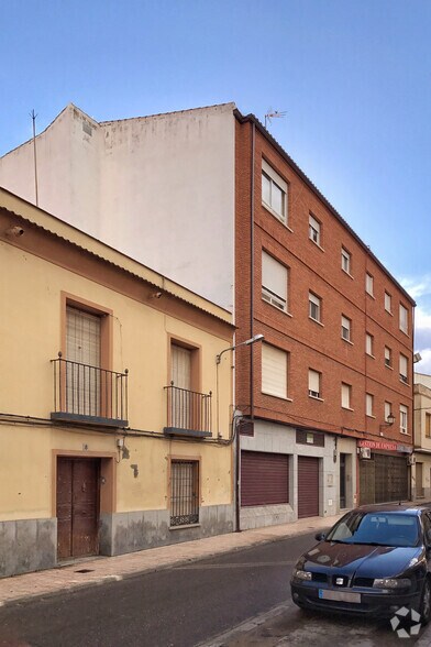 Calle Orozco, 6, Torrijos, Toledo to rent - Building Photo - Image 2 of 2