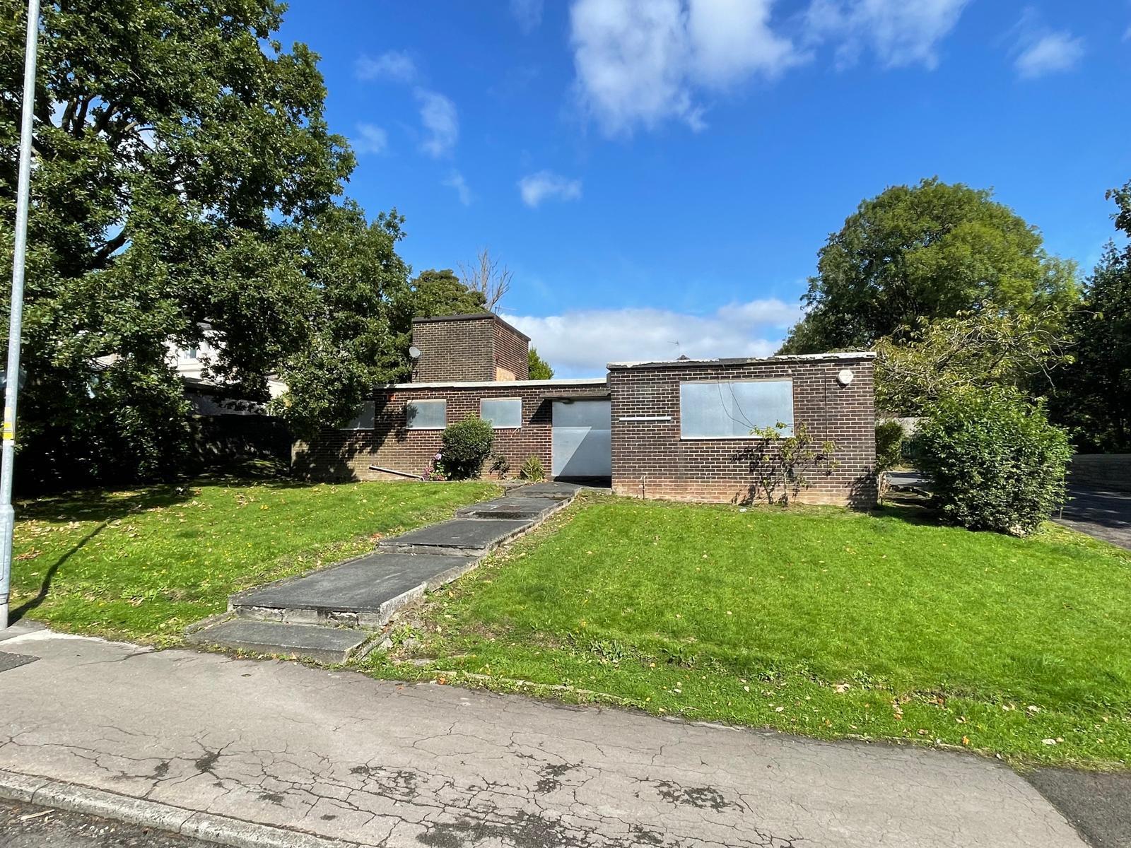 Cemetery Rd, Bury for sale Primary Photo- Image 1 of 1
