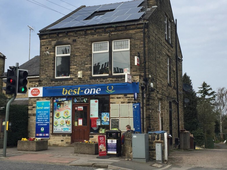 38 Carr Rd, Pudsey for sale - Primary Photo - Image 1 of 1