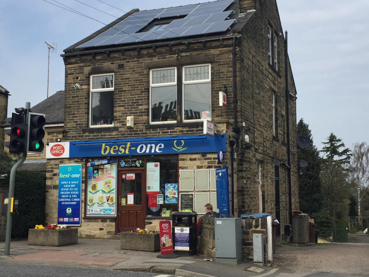 38 Carr Rd, Pudsey for sale Primary Photo- Image 1 of 1