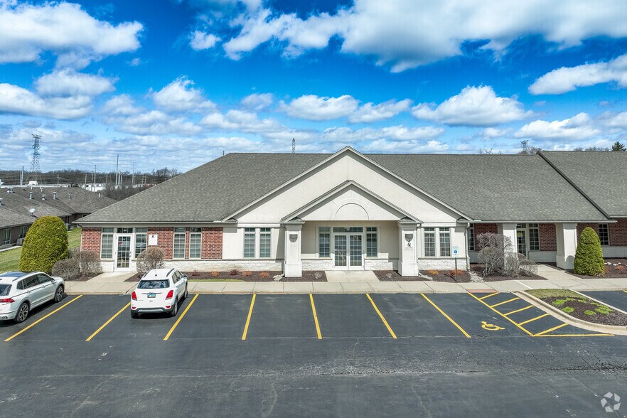 380 N Terra Cotta Rd, Crystal Lake, IL for rent - Building Photo - Image 2 of 6