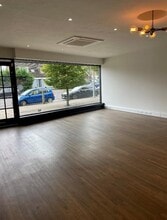 136-140 Hutton Rd, Brentwood to rent Interior Photo- Image 2 of 3