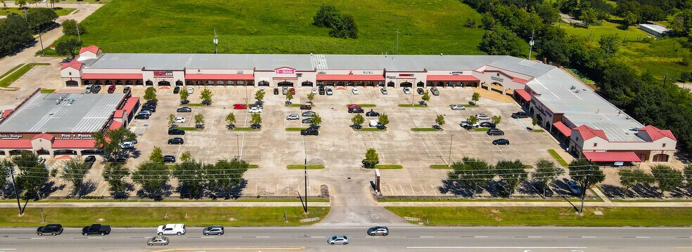 8201-8209 Broadway St, Pearland, TX for rent - Aerial - Image 3 of 11