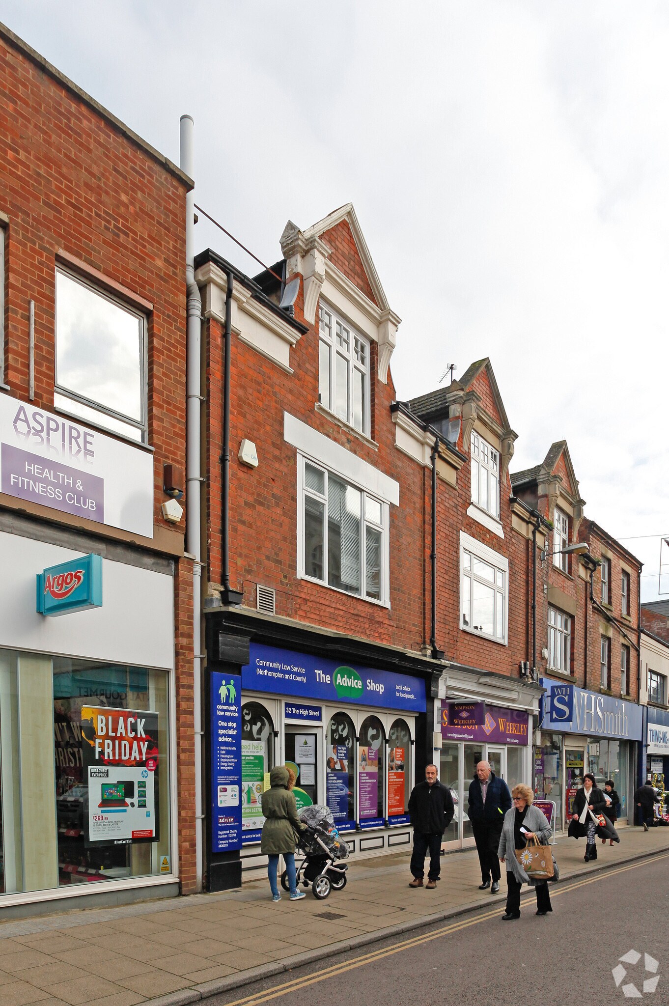 32 High St, Rushden for sale Primary Photo- Image 1 of 1