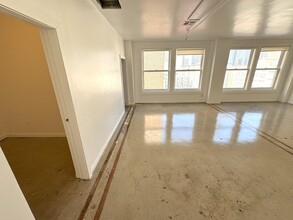 453 S Spring St, Los Angeles, CA for rent Building Photo- Image 2 of 10