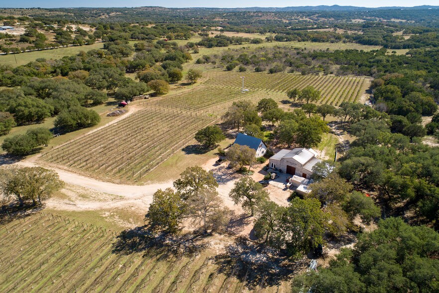 25711 Hamilton Pool Rd, Round Mountain 78620 UK