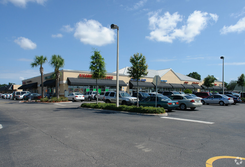 1001-1015 W Vine St, Kissimmee, FL for rent - Building Photo - Image 1 of 6