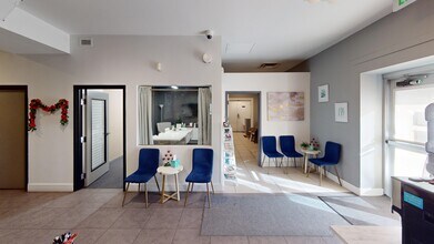 574 Santa Fe Dr, Denver, CO to rent Interior Photo- Image 2 of 9