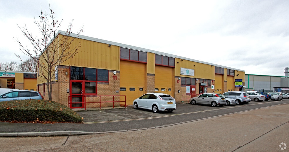 Edison Rd, Enfield for sale - Primary Photo - Image 1 of 1