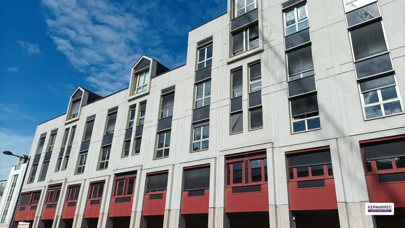 Office in Nantes for sale Building Photo- Image 1 of 11