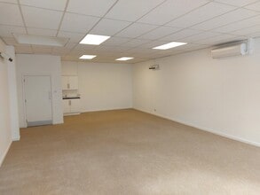 5 Parkhouse St, Ayr to rent Interior Photo- Image 1 of 3