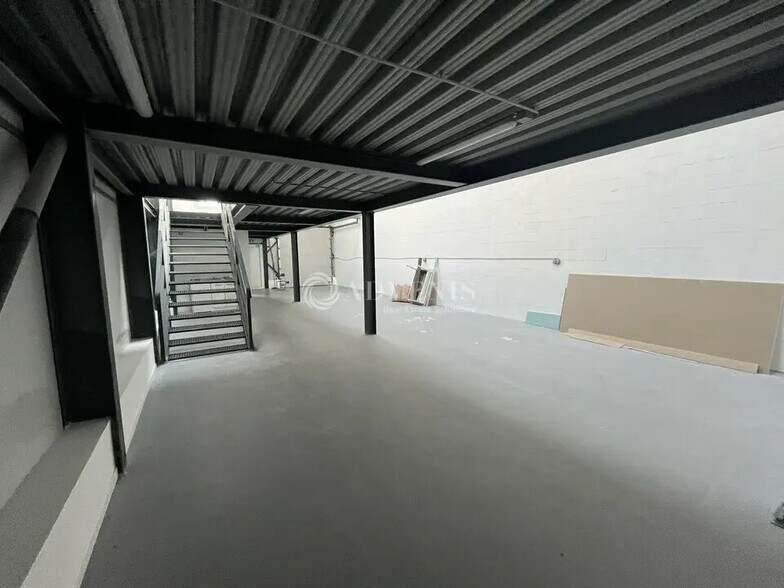 Light Industrial in Choisy-le-Roi to rent - Interior Photo - Image 3 of 7