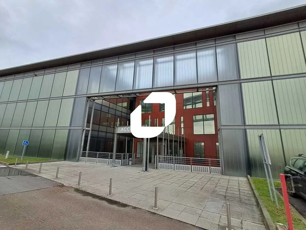 Office in Vélizy-Villacoublay to rent Building Photo- Image 1 of 7