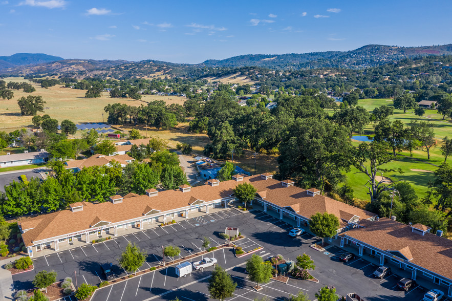 18990 Coyote Valley Rd, Hidden Valley Lake, CA for sale - Aerial - Image 1 of 1