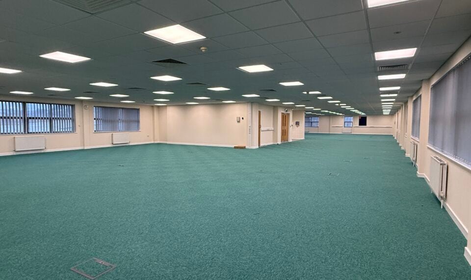 Collett Way, Newton Abbot to rent - Interior Photo - Image 3 of 9