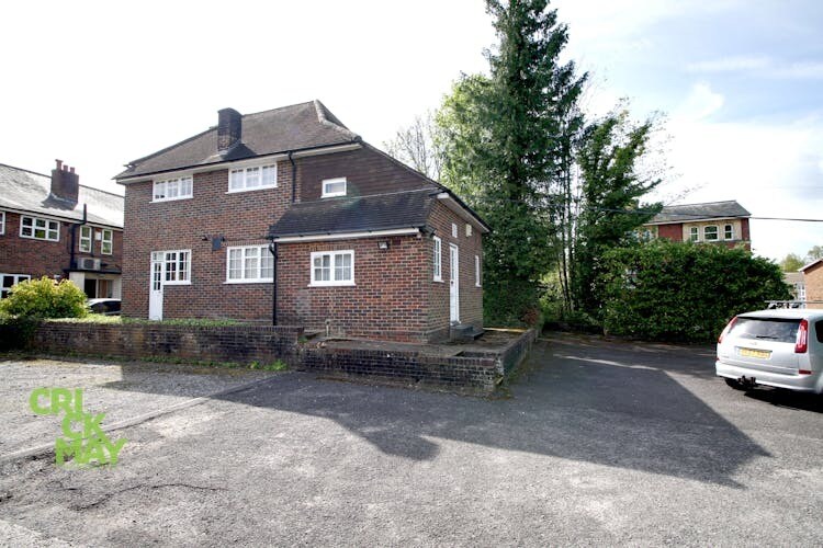 6 Paddockhall Rd, Haywards Heath to rent - Interior Photo - Image 2 of 2