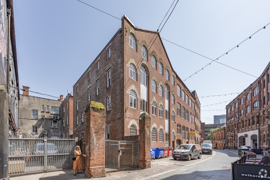 13-19 Womanby St, Cardiff to rent - Primary Photo - Image 2 of 24