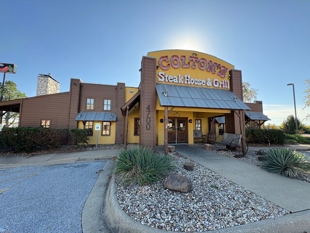 More details for 4700 W Locust St, Rogers, AR - Retail to Rent