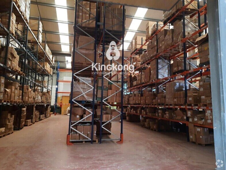 Industrial in Loeches, Madrid for sale - Building Photo - Image 2 of 14