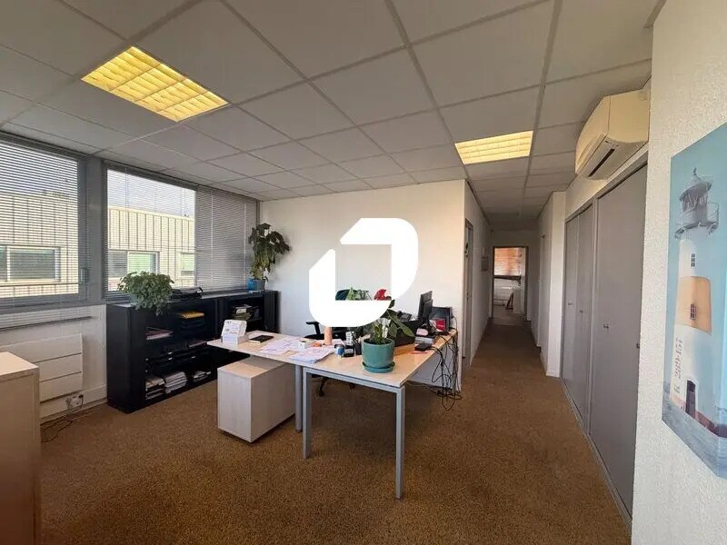 Location Bureaux 64 m² à 292 m² - Photo 1