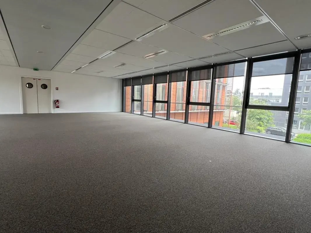 1-11 Rue Du Cottage Tolbiac, Chevilly-Larue to rent Interior Photo- Image 1 of 4