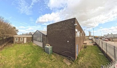 Commercial Rd, Sunderland to rent Building Photo- Image 2 of 10