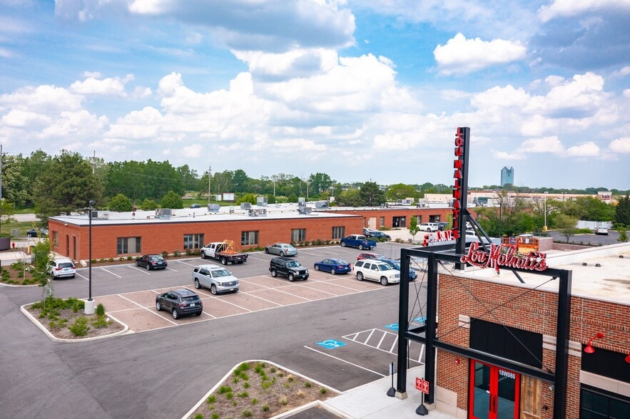 17W775 Butterfield Road (Midwest Office Center), Oakbrook Terrace, IL for rent - Aerial - Image 3 of 9