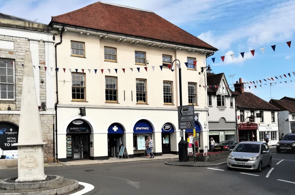 Market Sq, Marlow for sale Building Photo- Image 1 of 1