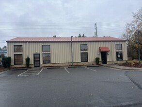 1816 N Bridge St, Elkin, NC for rent Building Photo- Image 1 of 17