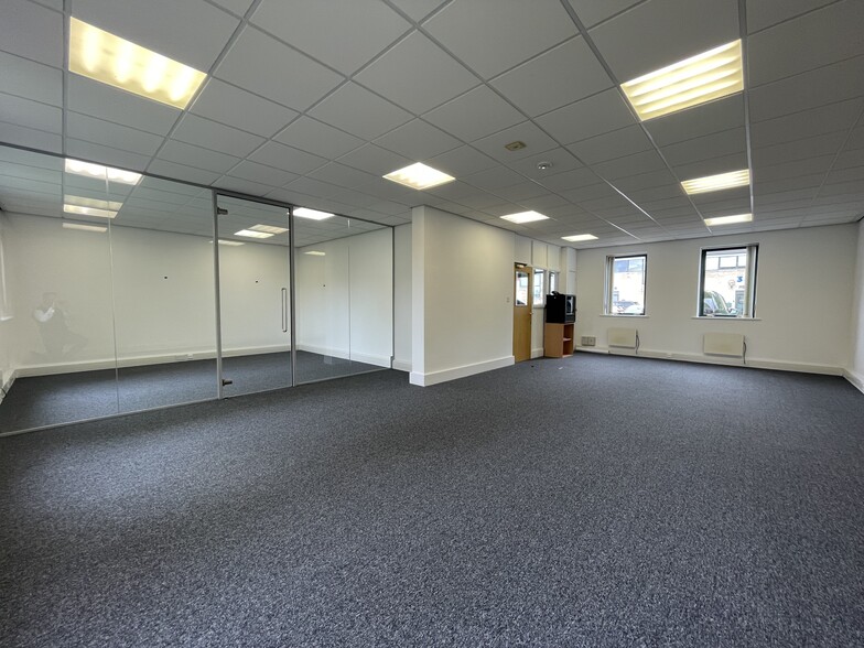 Blenheim Office Park, Long Hanborough for rent - Building Photo - Image 3 of 7