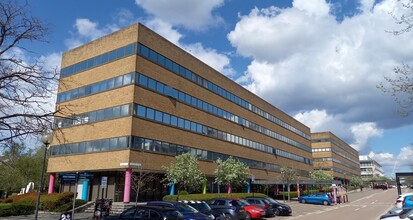 351-397 Midsummer Blvd, Milton Keynes for rent Building Photo- Image 1 of 4