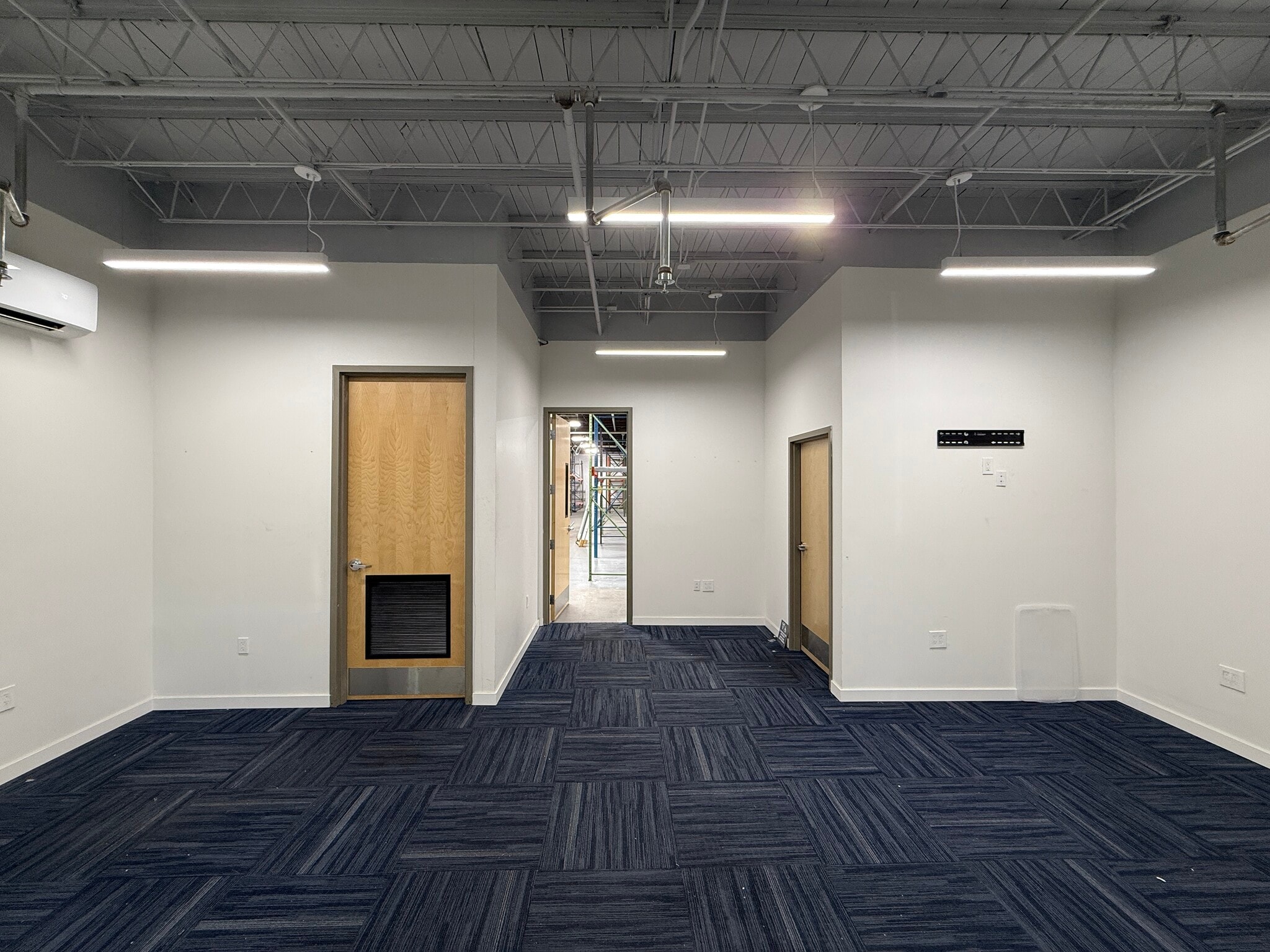 1110 NE 8th Ave, Fort Lauderdale, FL to rent Interior Photo- Image 1 of 5