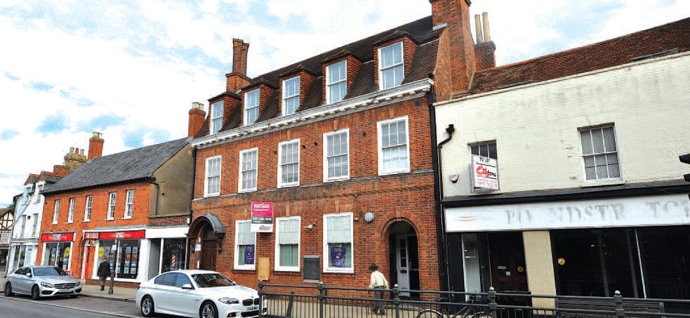 11 High St, Biggleswade for sale - Building Photo - Image 1 of 3