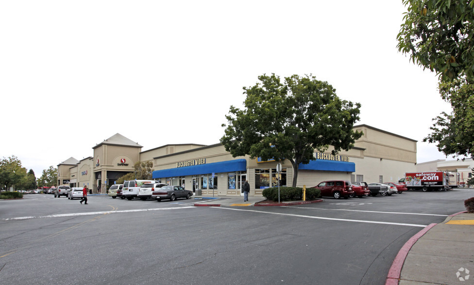 1057-1073 El Camino Real, Redwood City, CA for rent - Building Photo - Image 1 of 10