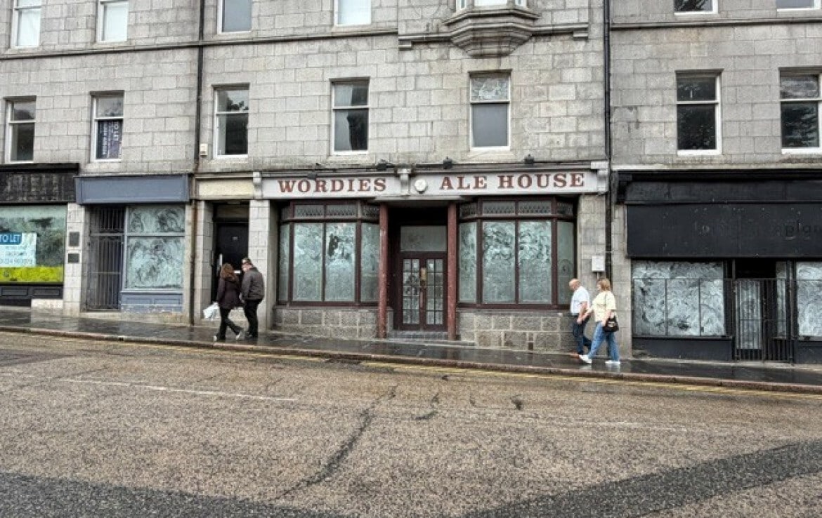 16-26 Schoolhill, Aberdeen to rent Building Photo- Image 1 of 2