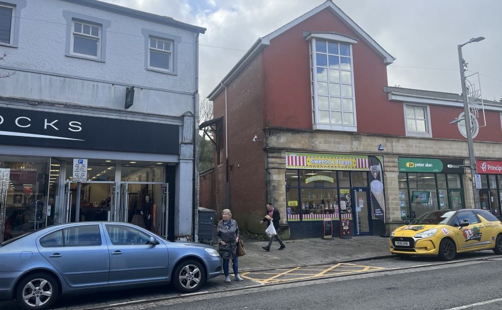 139 Commercial St, Maesteg for sale Primary Photo- Image 1 of 7