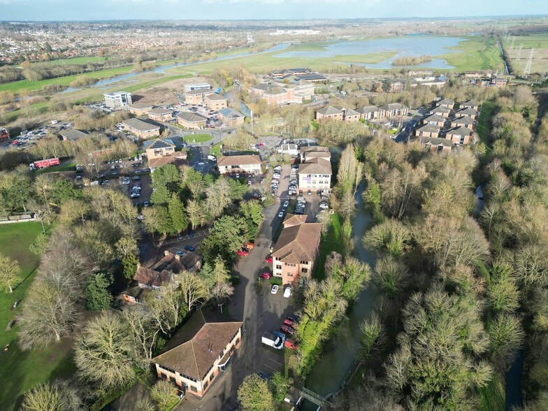 4 Rushmills, Northampton for sale - Building Photo - Image 3 of 6