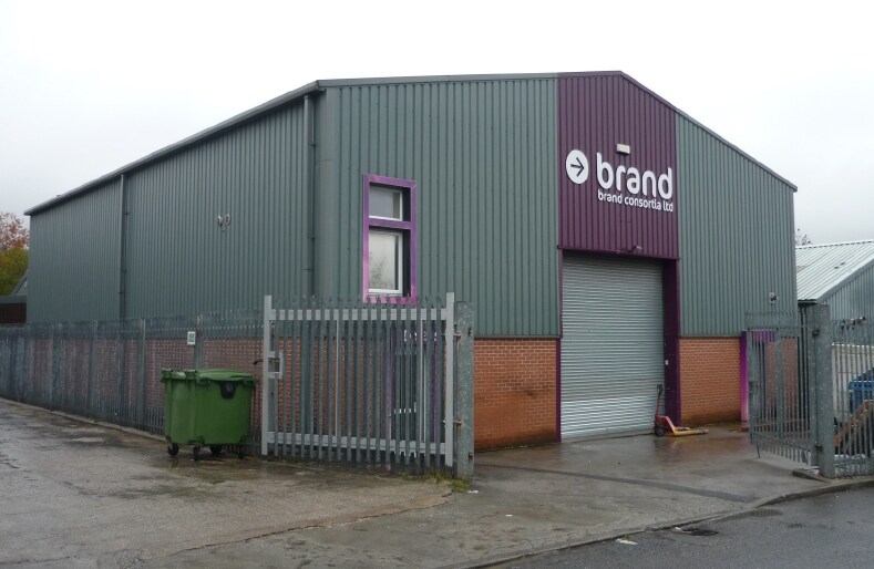 Duchess St, Oldham for sale Primary Photo- Image 1 of 1