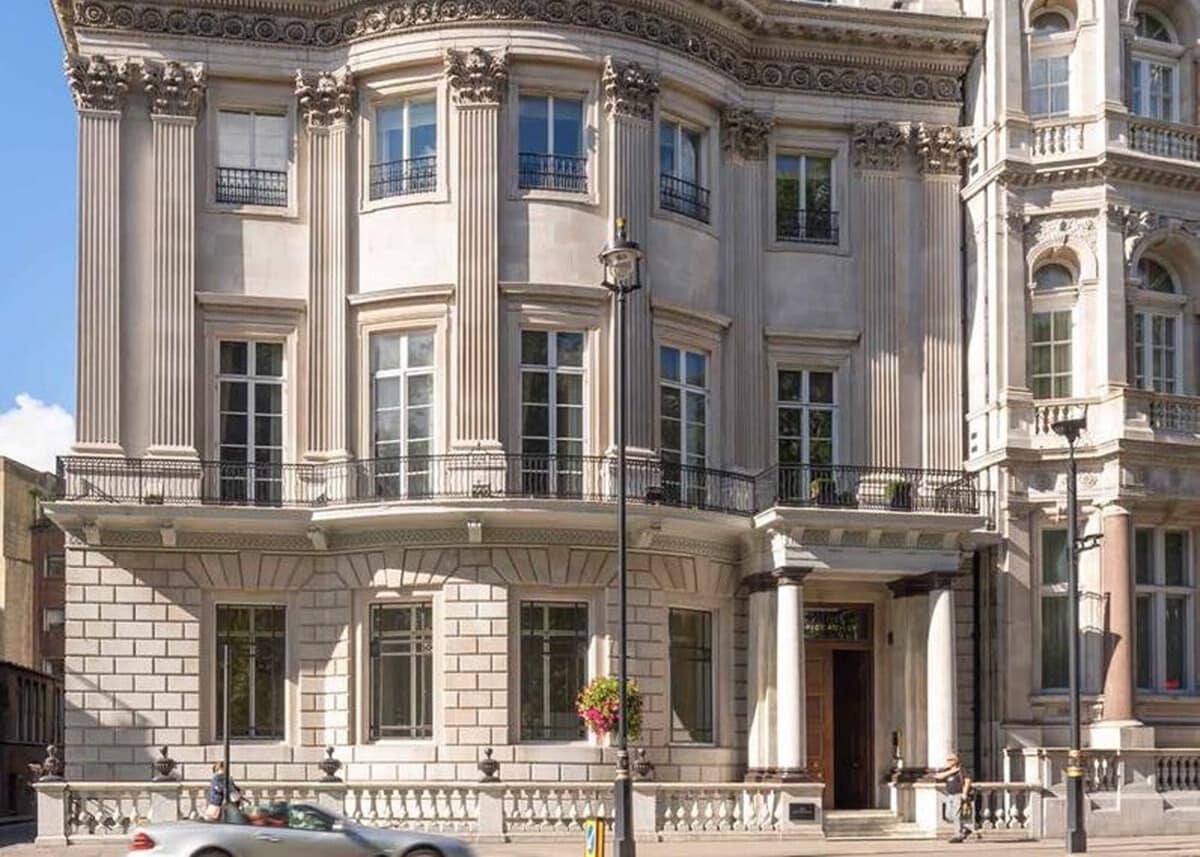 105 Piccadilly, London for sale Building Photo- Image 1 of 1